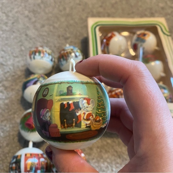 Vintage Charles Dickens Christmas Carol Scrooge Unbreakable Ball Ornament Lot - Picture 2 of 6